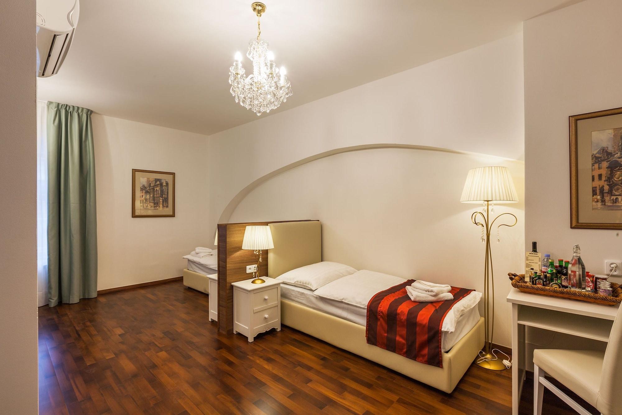 Hotel Little King Hotel U Malvaze
