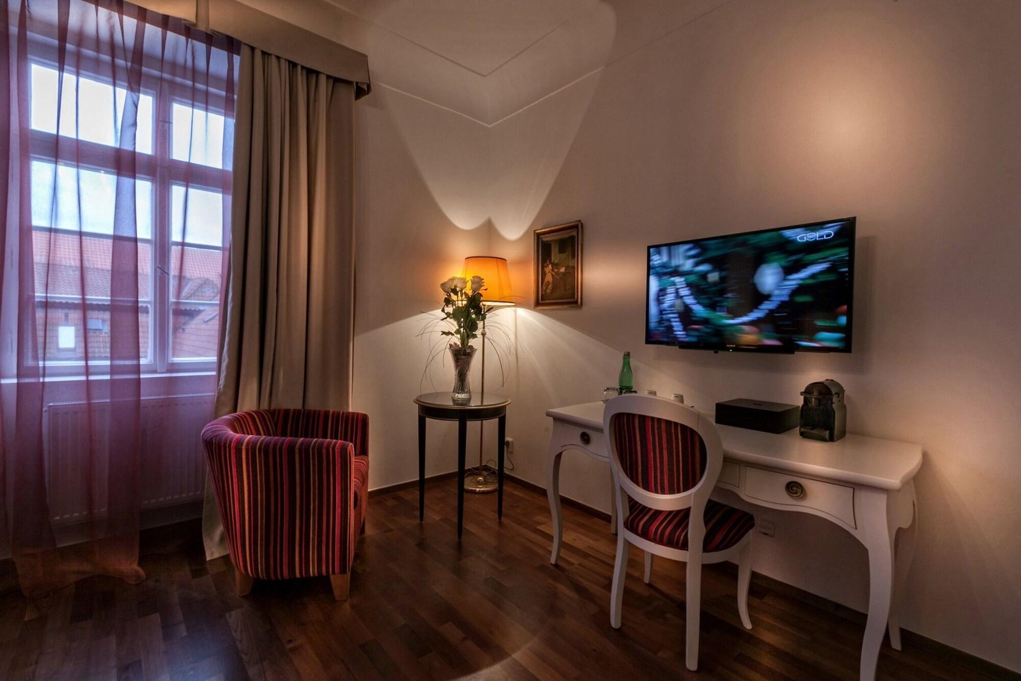Hotel Little King Hotel U Malvaze 4*