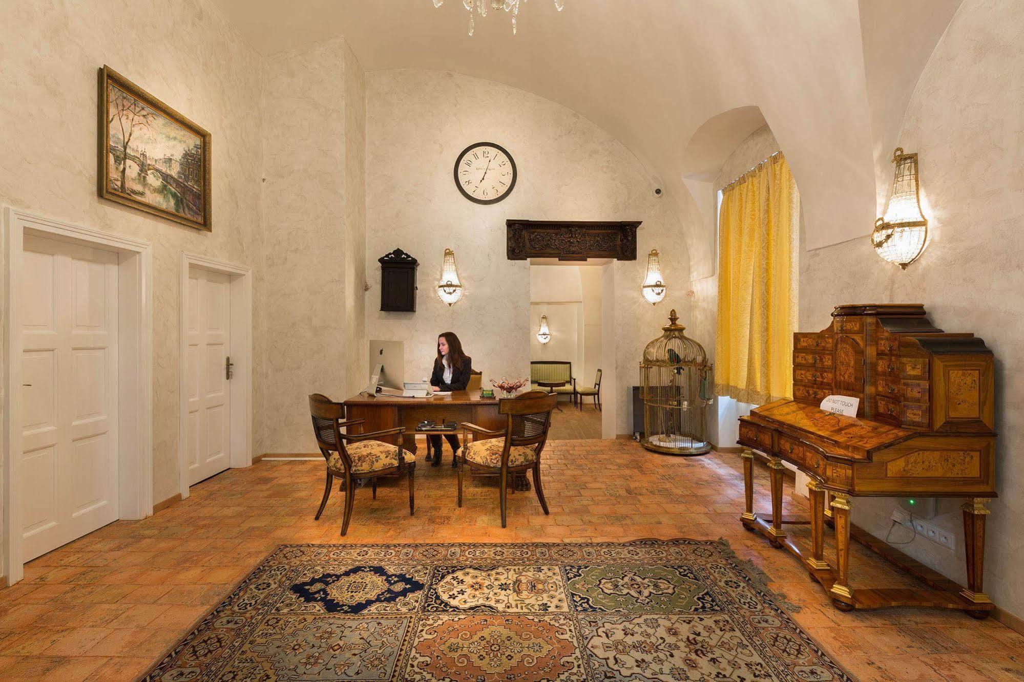 Little King Hotel U Malvaze 4* Praag