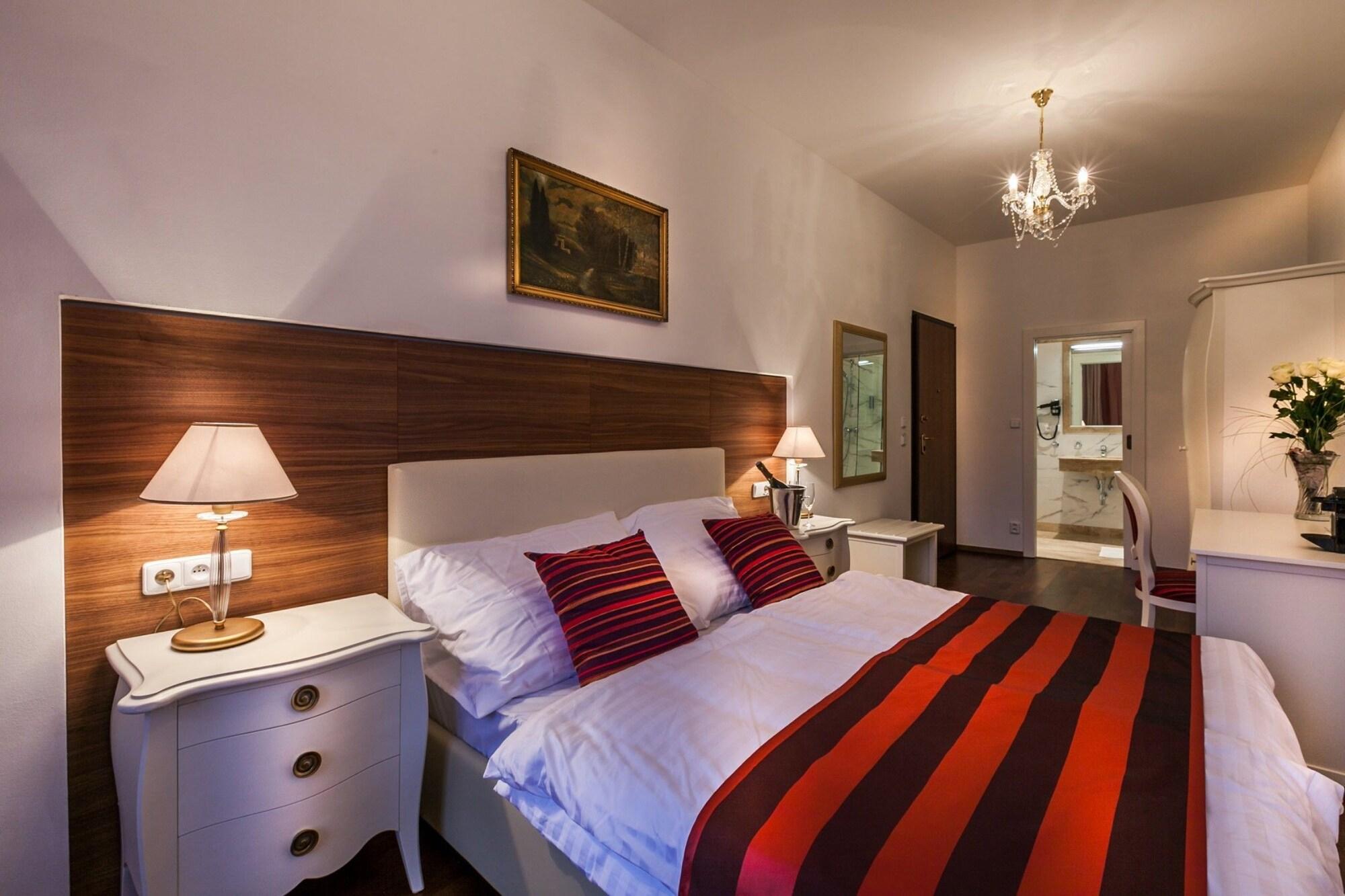 Hotel Little King Hotel U Malvaze Prague