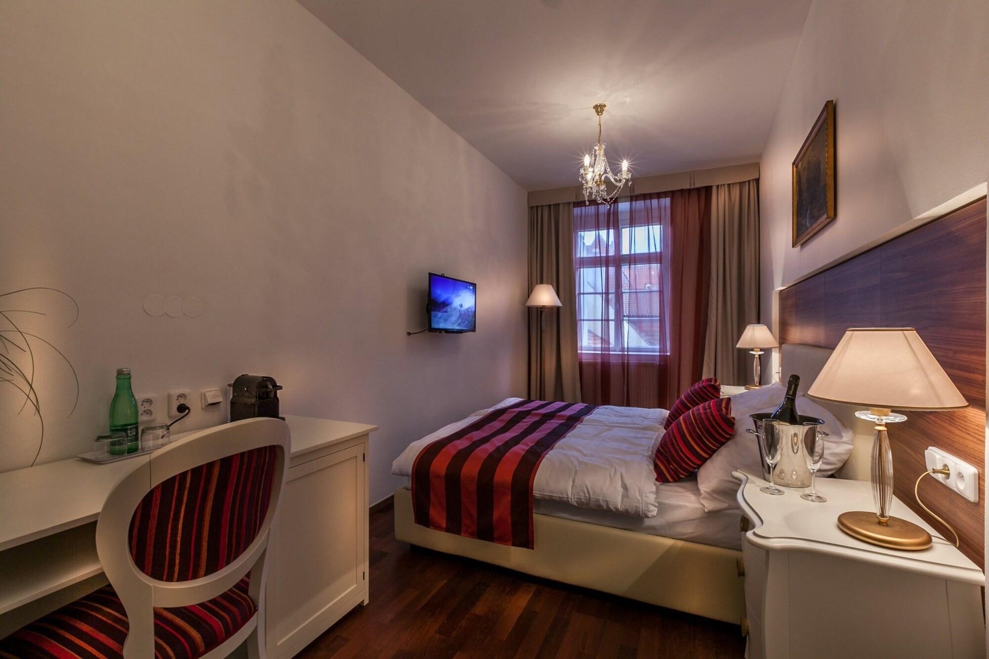 Hotel Little King Hotel U Malvaze Prague