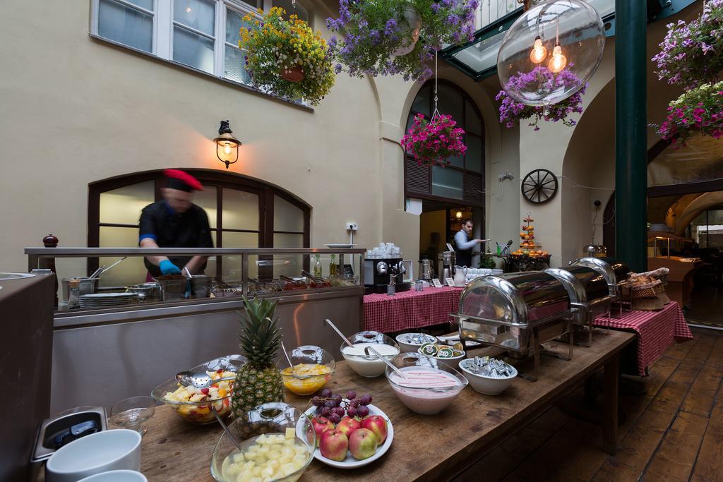 Hotel Little King Hotel U Malvaze