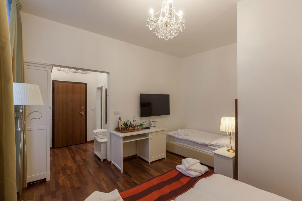 Hotel Little King Hotel U Malvaze