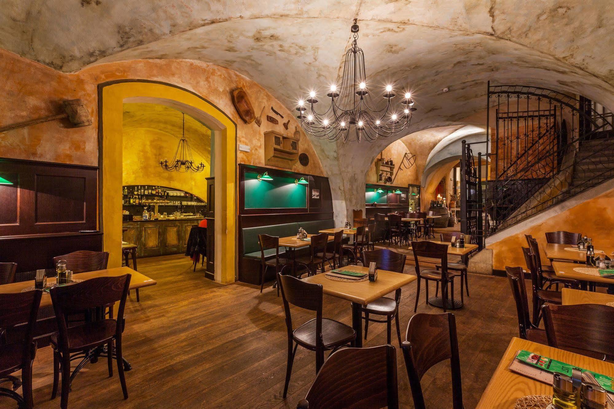 Little King Hotel U Malvaze Hotel 4*